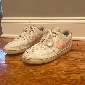 womens 8.5 nike court vision